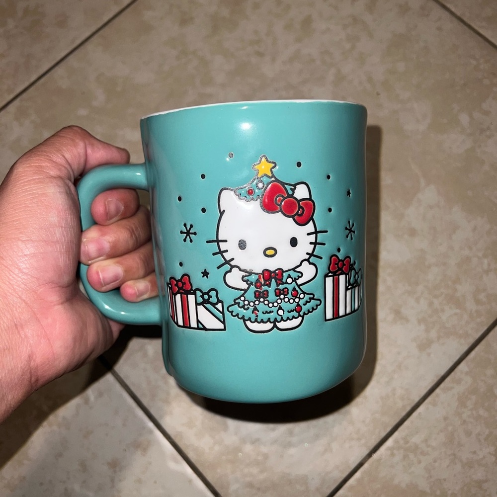 Hello kitty Mug